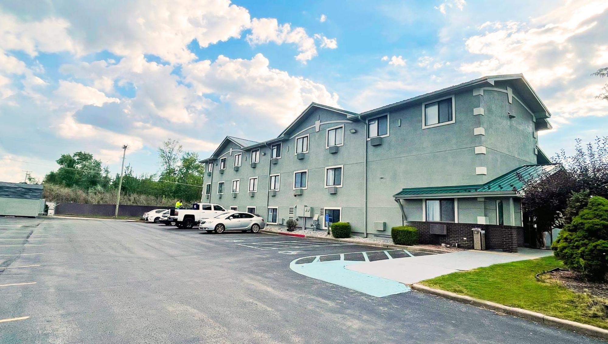 Magnuson Hotel Fort Wayne North - Coliseum Dış mekan fotoğraf